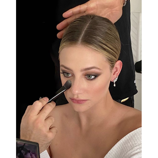 SAG Awards 2020 Screen Actors Guild Matt Rez @colorbymattrez Lili Reinhart Rooty Blonde Haircolor Formula Redken