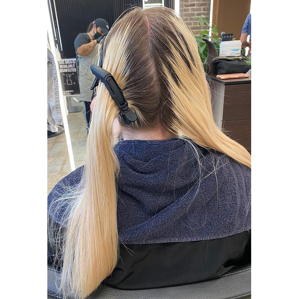 Becca Ortiz @balaybecca Icy Platinum Bleach & Tone Formula How To Blonde Blonde Hair Schwarzkopf Professional