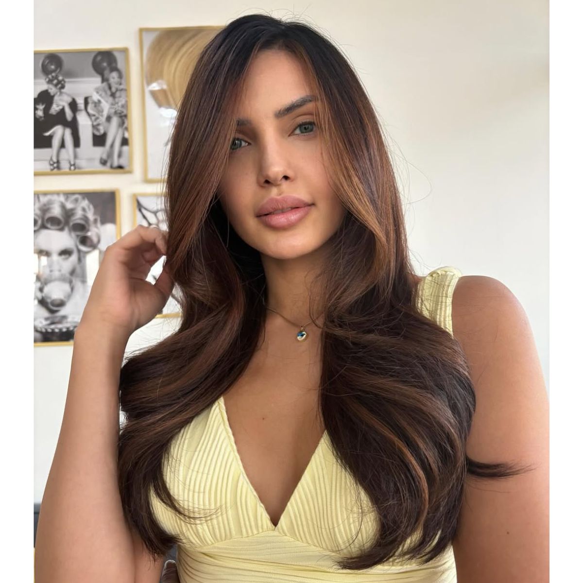 cassiskovic-luxe-brunette-formula-1