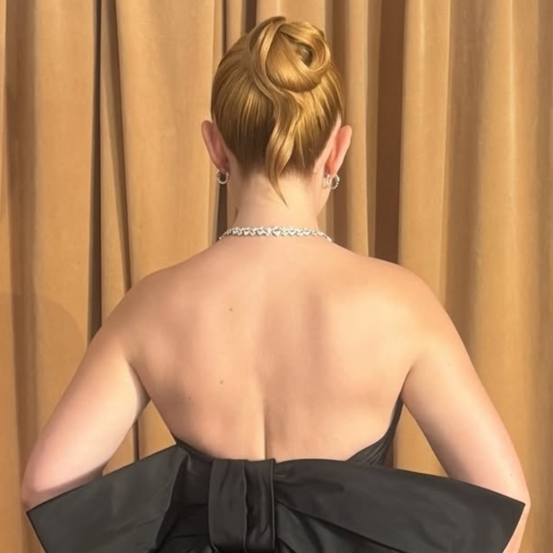 strawberry suede blonde Amelia Dimoldenberg Photo Credit Instagram via @annacofone (2)