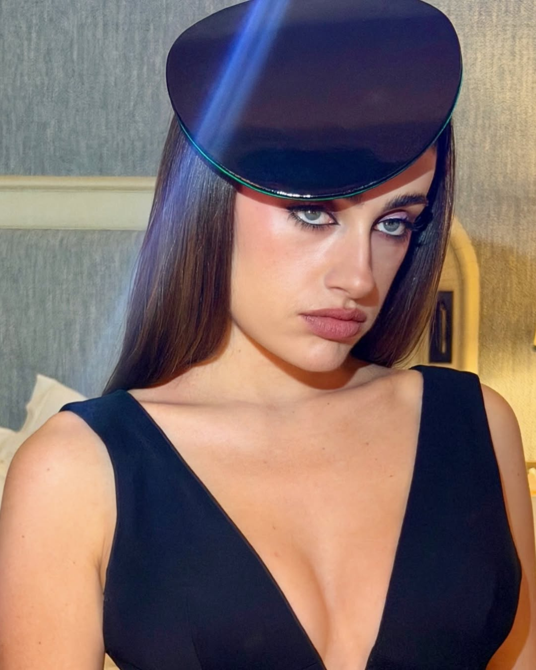 rachel sennott 2026 met gala getting her hair brushed front view with hair accessory Photo Credit Instagram via @lilly_keys